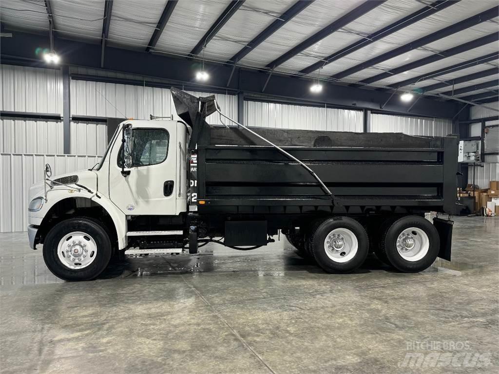 Freightliner M2 106 Kipper