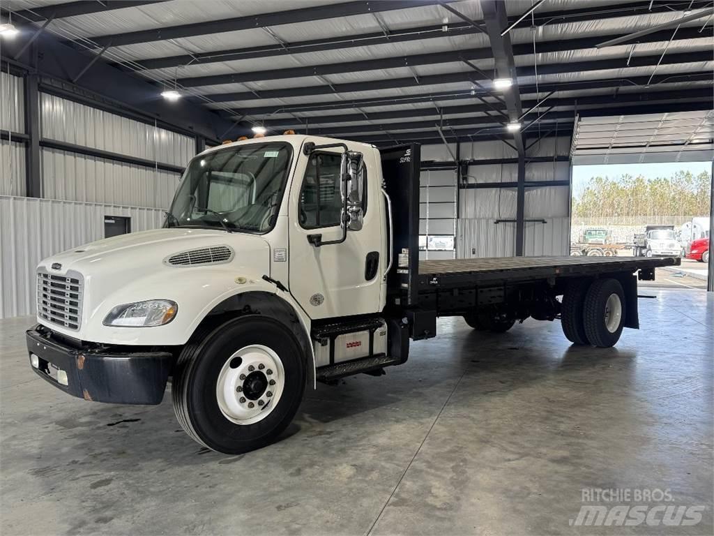 Freightliner M2 106 Platte bakwagens