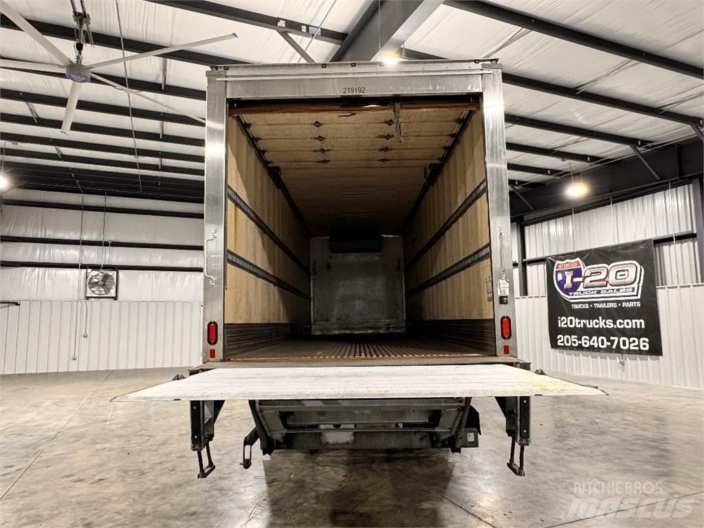 Freightliner M2 106 Koelwagens