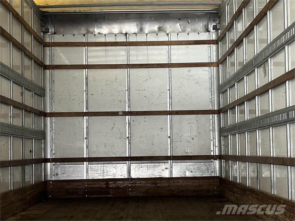 International 4300 Bakwagens met gesloten opbouw