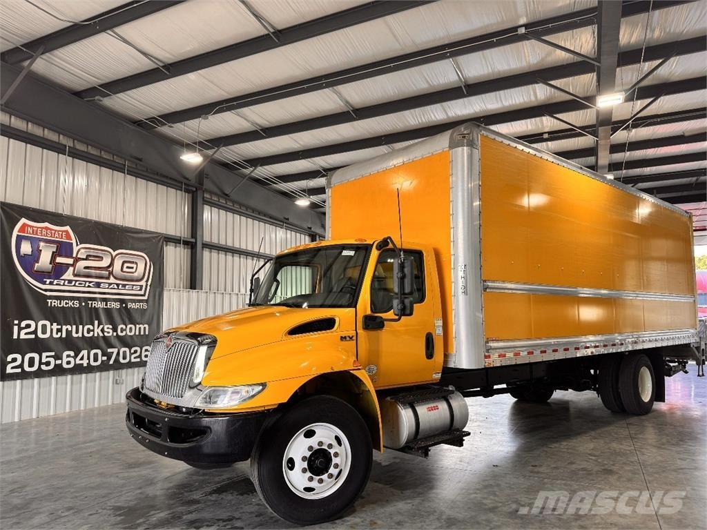 International MV607 Bakwagens met gesloten opbouw