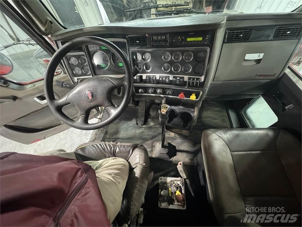 Kenworth W900 Trekkers
