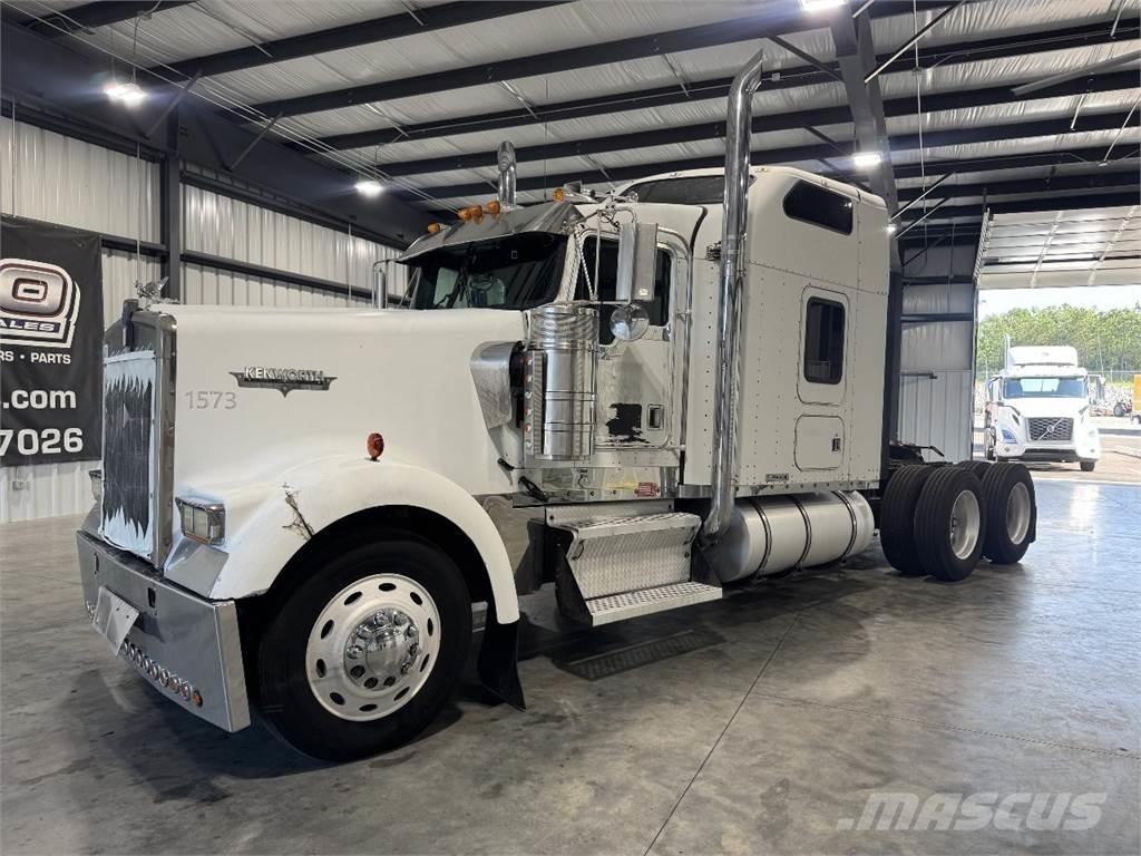Kenworth W900 Trekkers