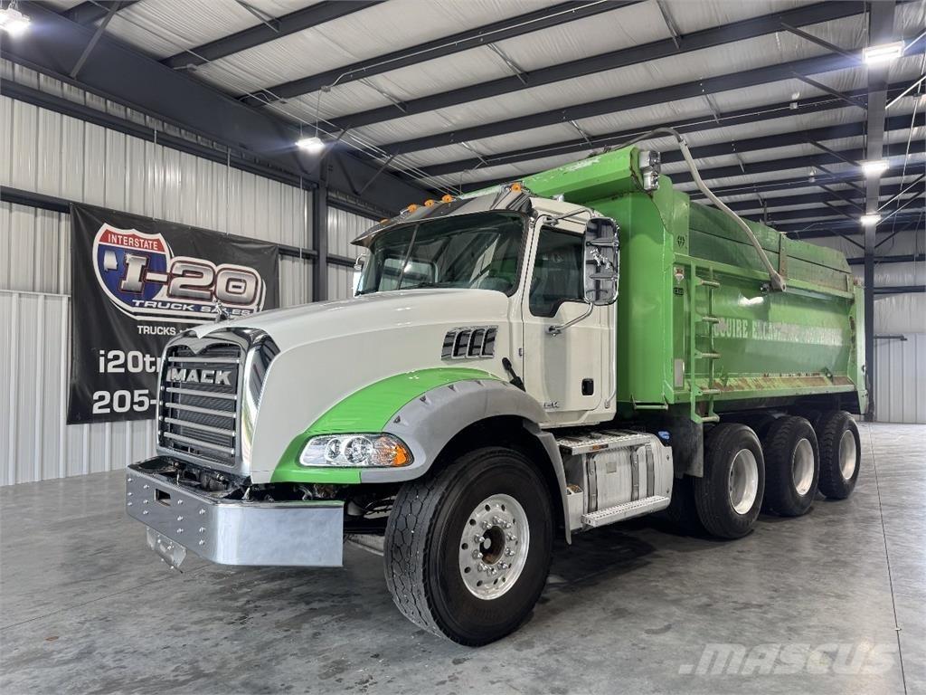 Mack Granite Kipper