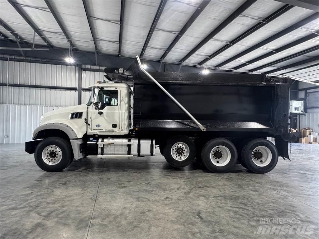 Mack GU713 Kipper