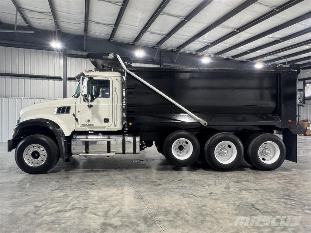 Mack GU713 Kipper