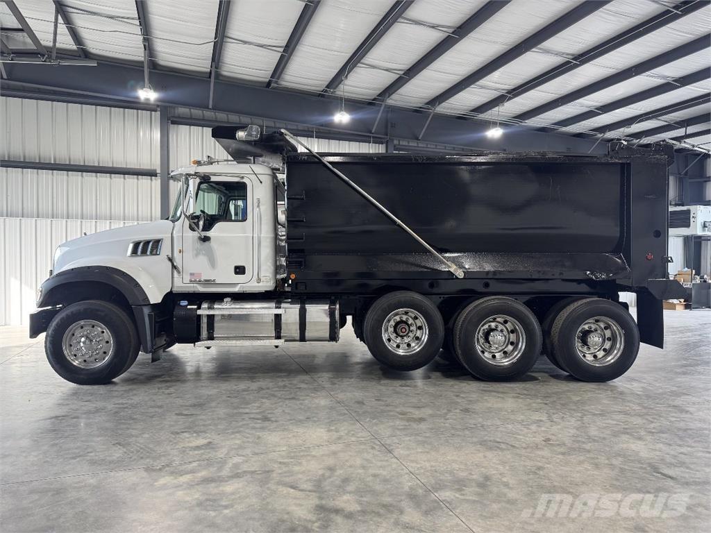 Mack GU713 Kipper