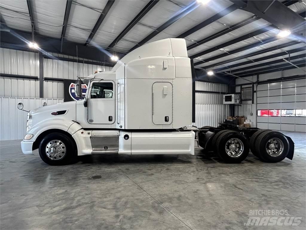 Peterbilt 386 Trekkers