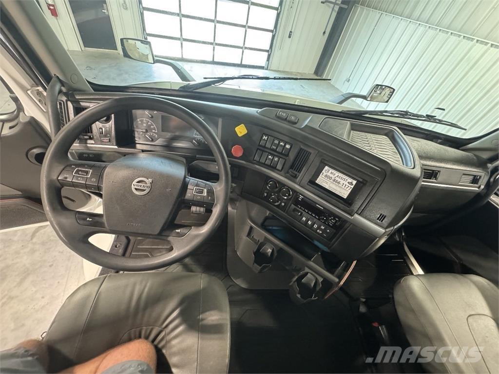 Volvo VNR64T300 Trekkers