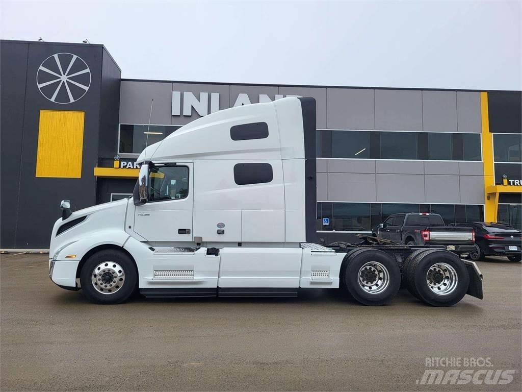 Volvo VNL 760 Chassis met cabine