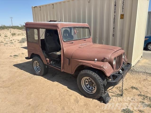 AMC DJ5 Auto's
