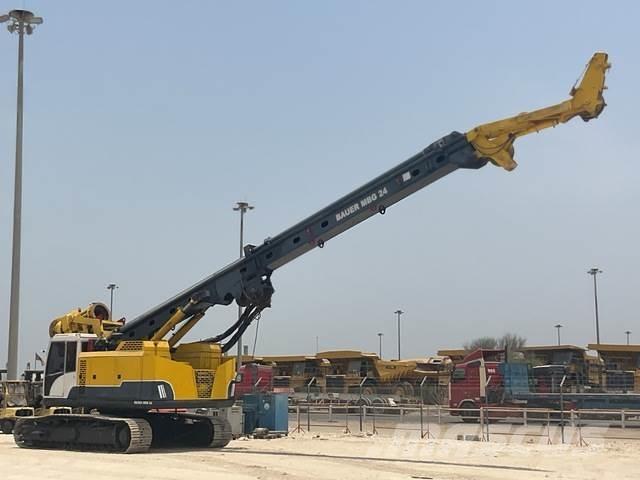 Bauer MBG24 Zware boorinstallaties