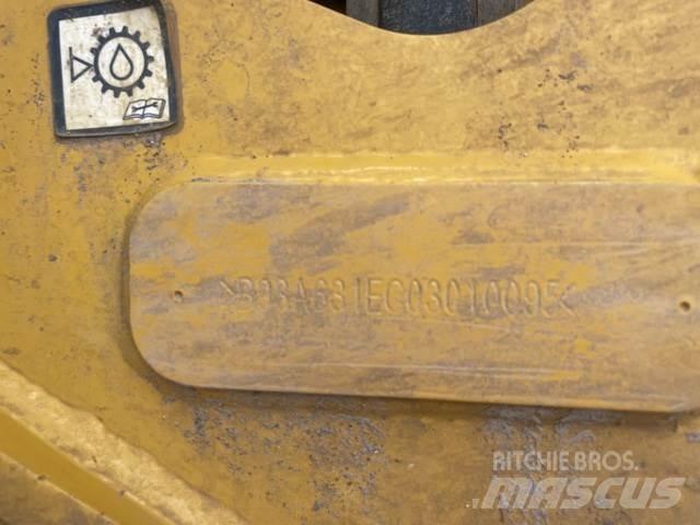 Bell B30E Knik dumptrucks