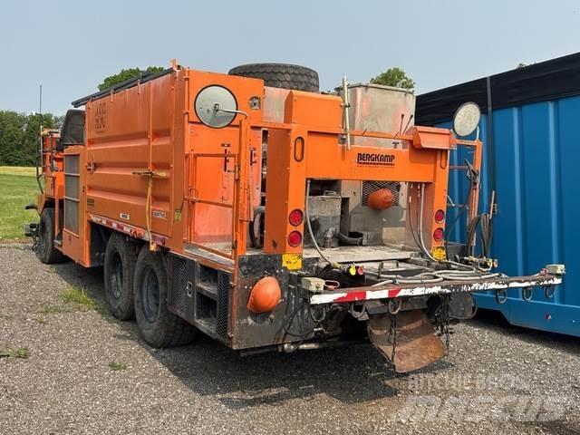 Bergkamp M1 Asfaltafwerkmachines
