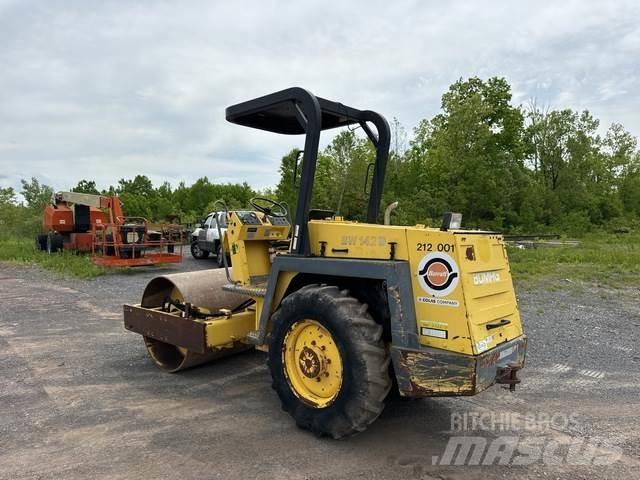 Bomag BW142D Trilrolwalsen