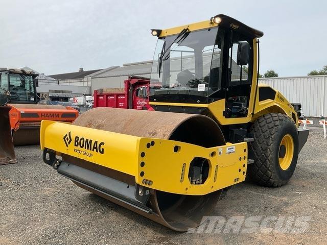 Bomag BW211 D Trilrolwalsen