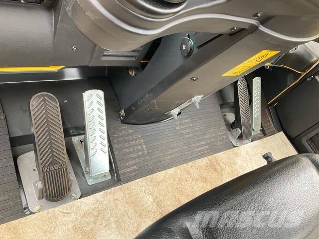 Bomag BW24RH Combinatiewalsen