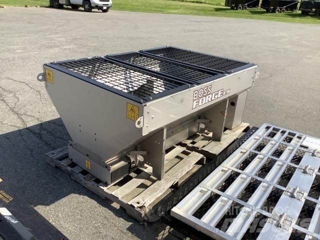 Boss Forge 1.5 Zand- en zoutstrooimachines