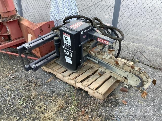 Bradco 625 Sleuvengravers