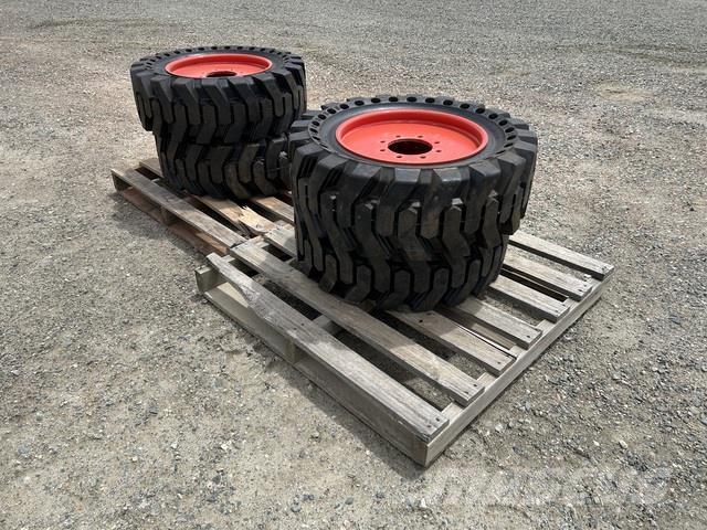  Camso SKS792S Banden, wielen en velgen