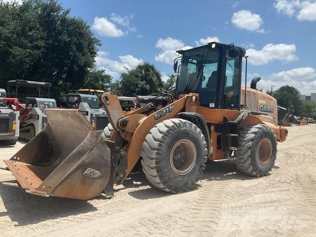 CASE 621F Wielladers