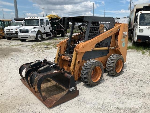CASE 70XT Schrankladers