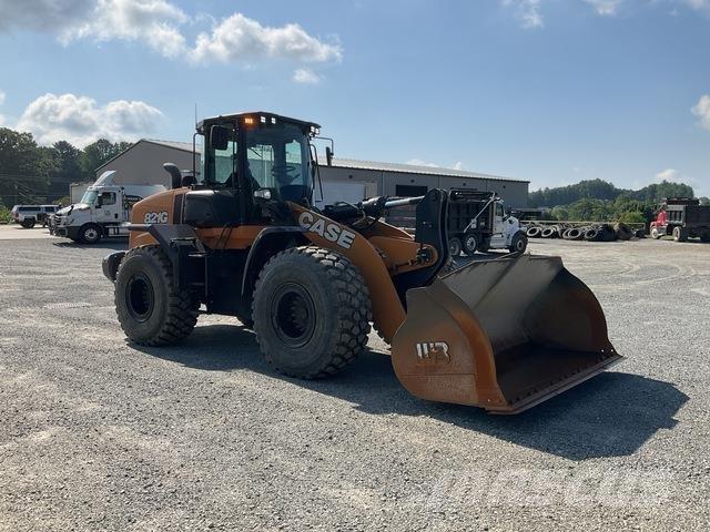 CASE 821G Wielladers