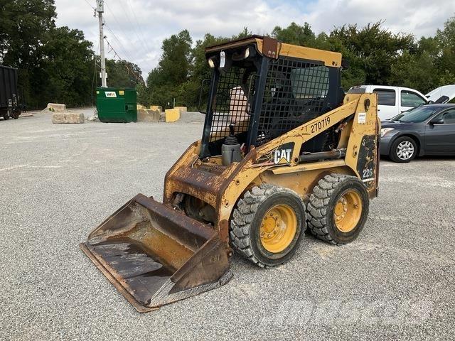 CAT 226 Schrankladers