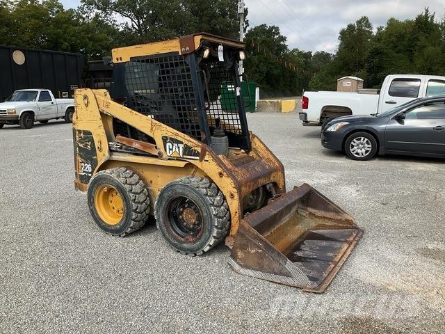 CAT 226 Schrankladers