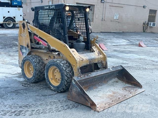 CAT 226B3 Schrankladers
