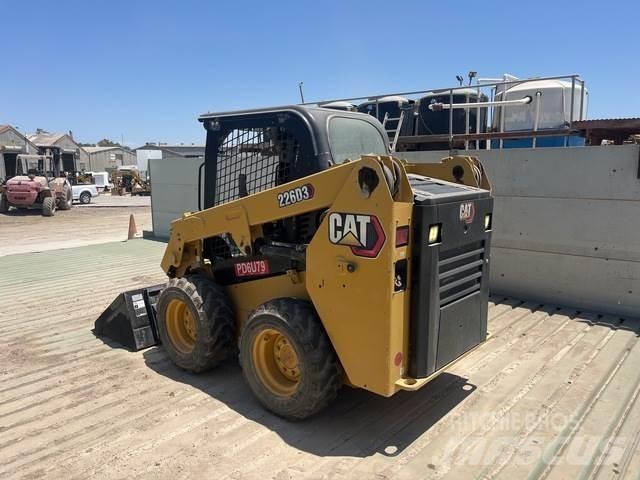 CAT 226D3 Schrankladers