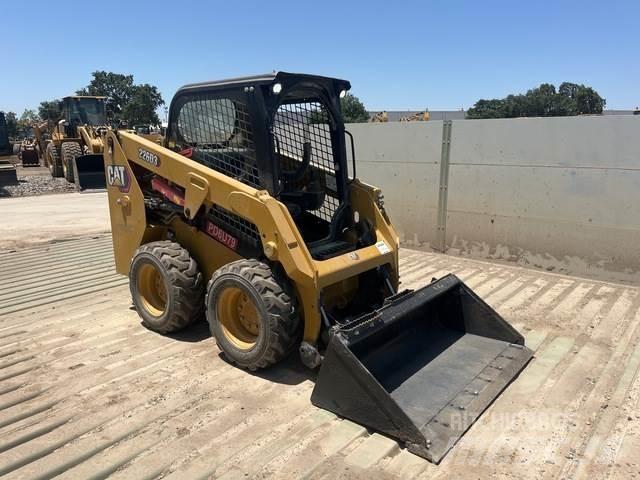 CAT 226D3 Schrankladers
