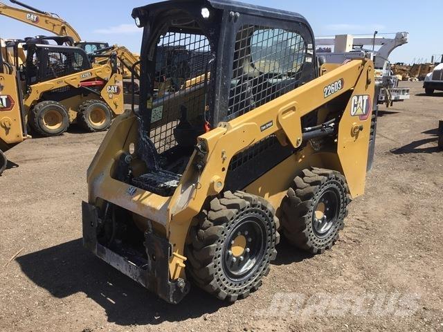 CAT 226D3 Schrankladers