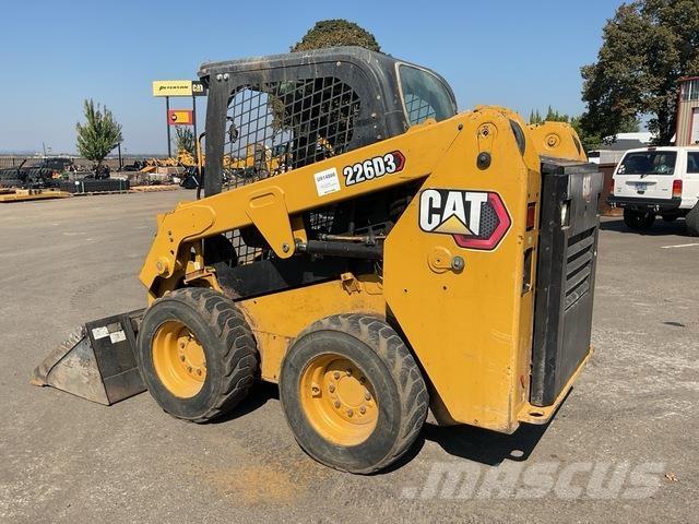 CAT 226D3 Schrankladers