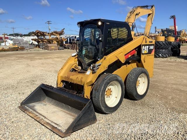 CAT 246D Schrankladers