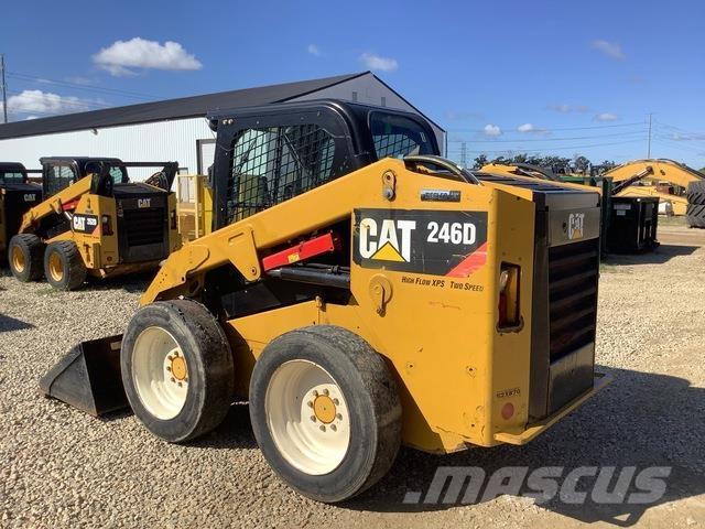 CAT 246D Schrankladers