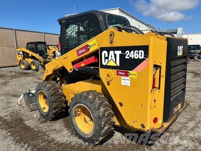CAT 246D Schrankladers
