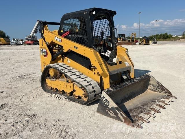 CAT 259D3 Schrankladers
