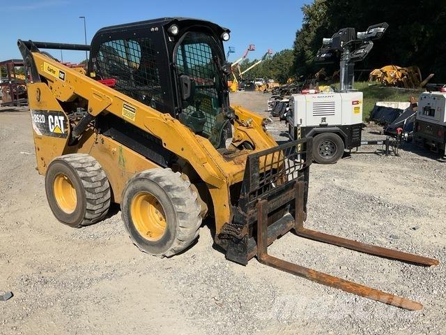 CAT 262D Schrankladers