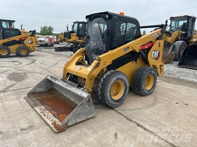 CAT 262D3 Schrankladers