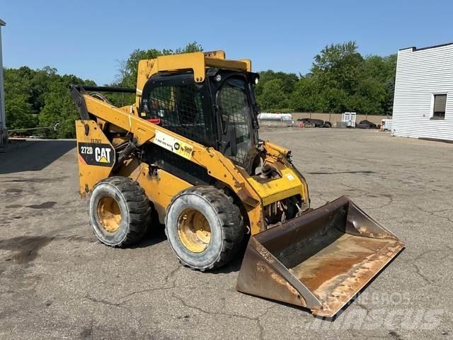 CAT 272D Schrankladers