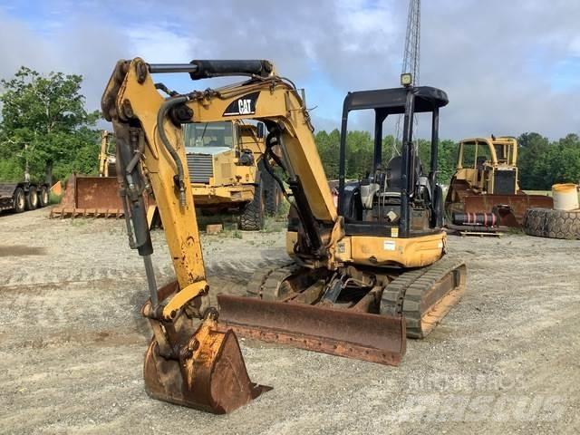 CAT 304 CR Rupsgraafmachines