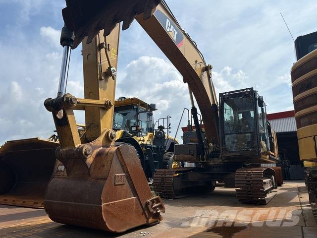 CAT 320E-2 Rupsgraafmachines