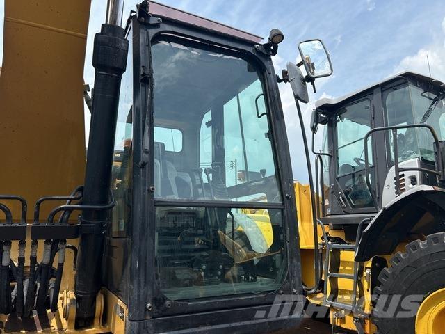 CAT 320E-2 Rupsgraafmachines