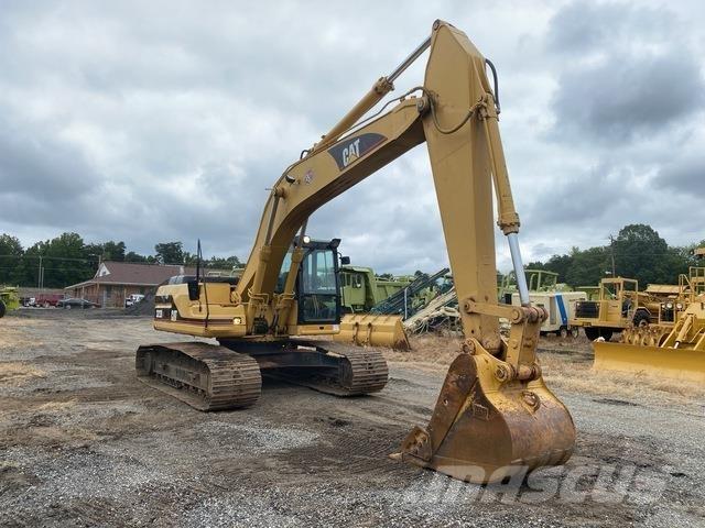 CAT 322B L Rupsgraafmachines