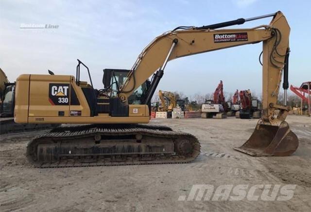 CAT 330 Rupsgraafmachines