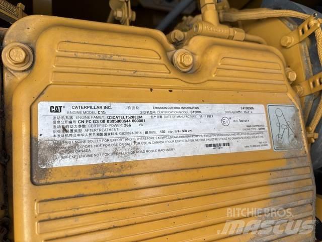 CAT 374 Rupsgraafmachines