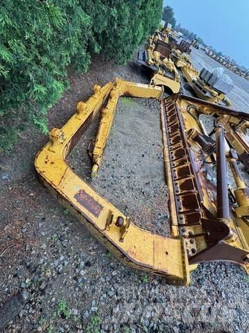 CAT 385-5581 Bladen