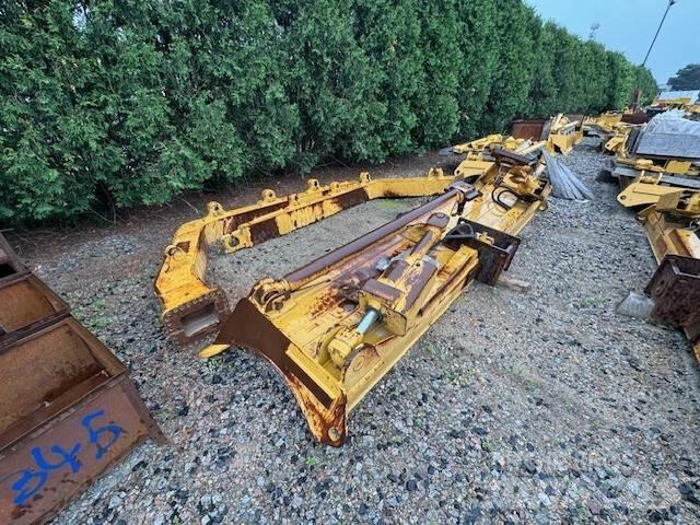 CAT 385-5581 Bladen