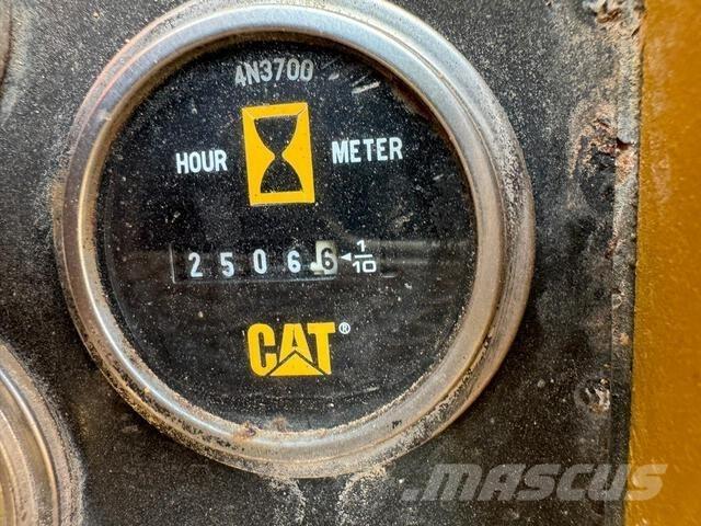 CAT 583H Pijpenleggers